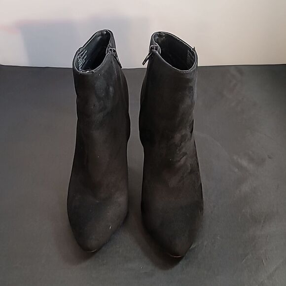 STEVE MADDEN SALLYY/SALL STILETTOS ZIP CLOSURE POINTE TOE WOMENS SUEDE BOOTIE - Picture 2 of 15